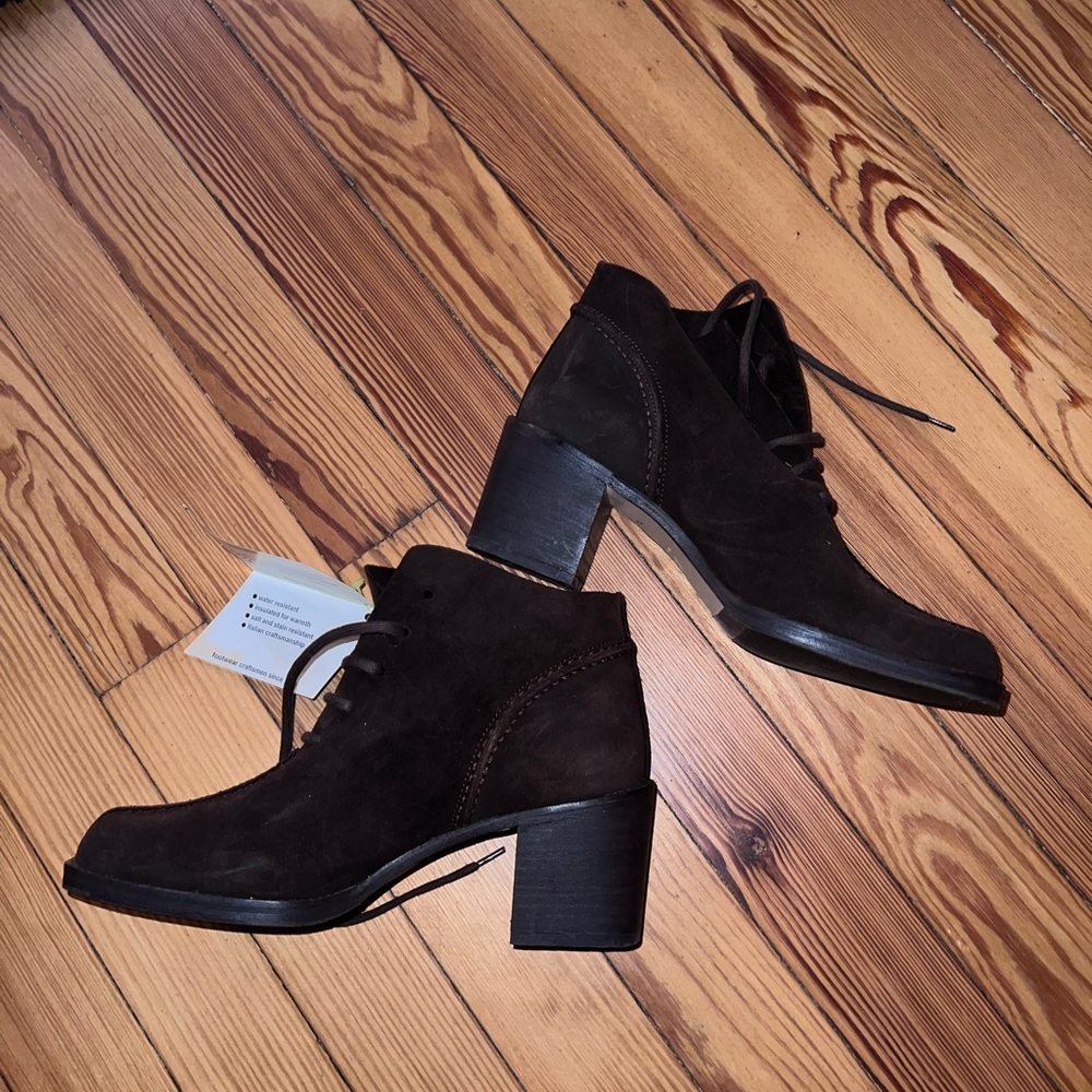 Aquatalia Heeled Suede Laced Boots